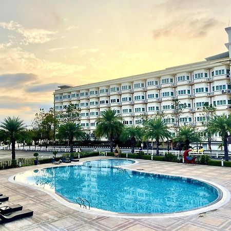 Siamgrand Hotel Udon Thani Ngoại thất bức ảnh