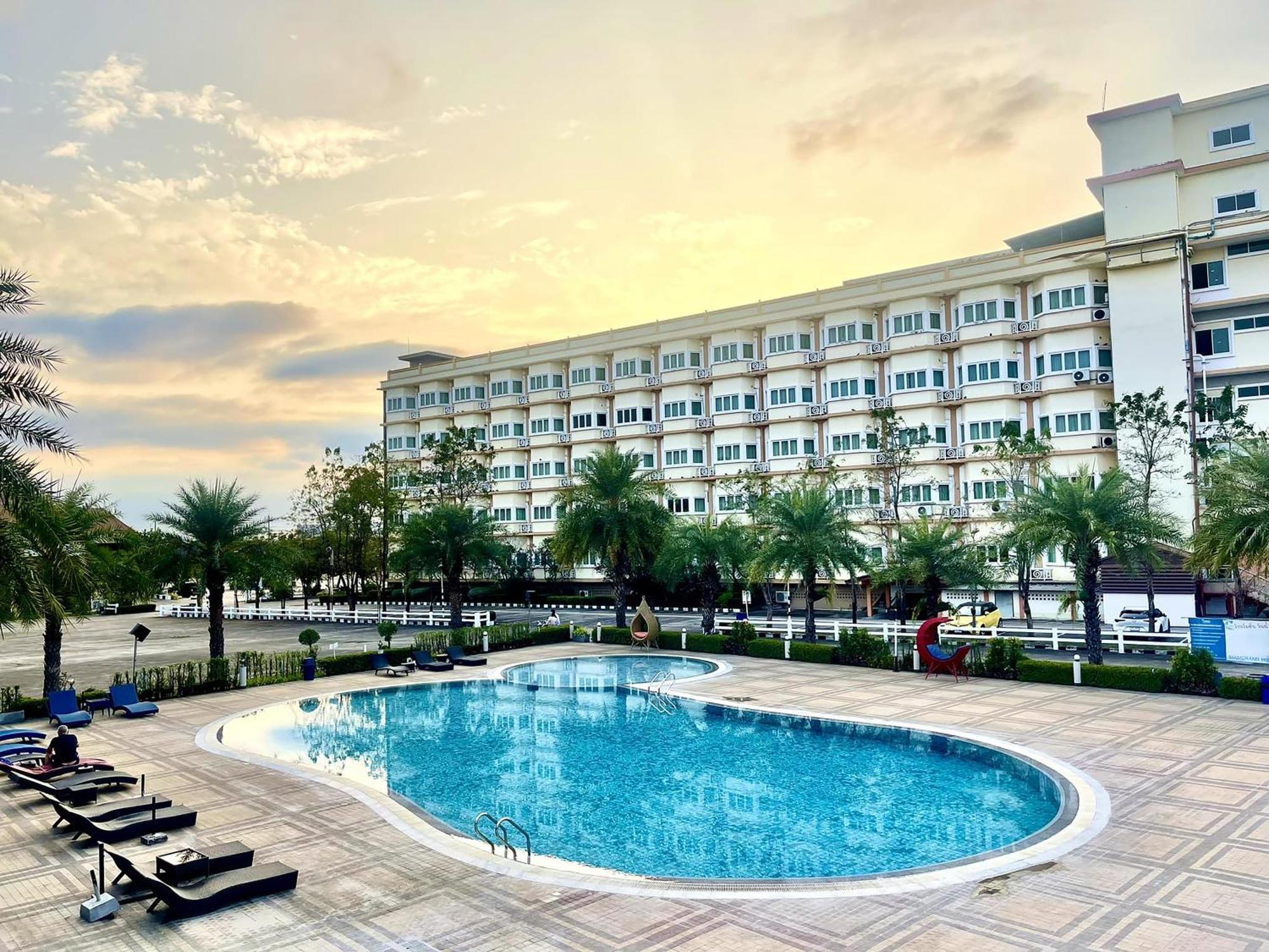 Siamgrand Hotel Udon Thani Ngoại thất bức ảnh
